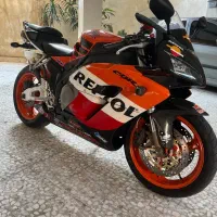 موتورcbr1000 سی بی ار 1300Mt9 gsxr600cb