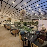 استخدام ویتر، ویترس، سالن کار