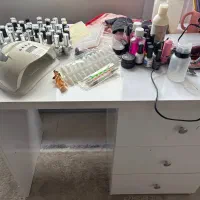 فروش میز ناخون با تجهیزات|آرایشگاه و سالن‌های زیبایی|رشت, کوی جام جم|دیوار