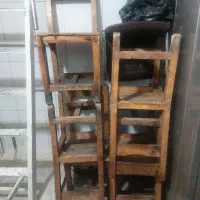 صندلی چوبی