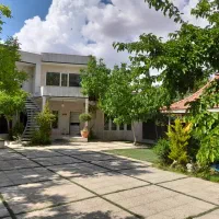 کد ۰۸۹ ، استخر جکوزی بیلیارد ، تیم رنت گاردن|اجارهٔ کوتاه‌مدت ویلا و باغ|شیراز, گویم|دیوار