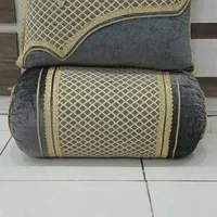 بالشت و پشتی