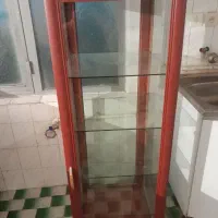 دوتا بوفه شیشه ای هرکی لازم داره بیاد ببره
