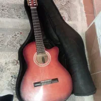 گیتار|گیتار، بیس، امپلیفایر|بروجرد, |دیوار