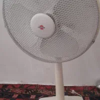 پنکه ایستاده