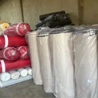 کارگر ساده در زمینه لمینت ابر پارچه