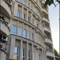 سه-خواب-در-بهترین-کوچه-شریعتی