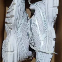 کتونی 3xl بالنسیاگا