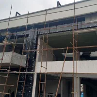 کارگر ساختمانی و بنا در شمال شهر تنکابن