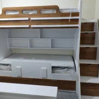 تخت خواب دو طبقه نوجوان با پله منبری