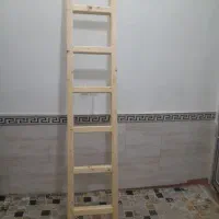 نردبان چوبی