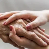 پرستار خانم جهت اقای 80 ساله