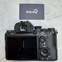 سونی A7III دوربین فول‌فریم باقیمت وسوسه‌کننده