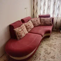 مبل نیم ست/ ۲ عدد راحتی + ۴ عدد کوسن/ سالم و تمیز|مبلمان خانگی و میز عسلی|کرمانشاه, |دیوار