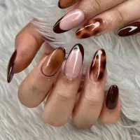 کاشت ترمیم ناخن کراتین رنگ مژه میکاپ شنیون فیبروز