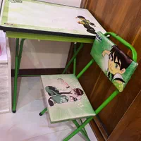 میز تحریر کم جا