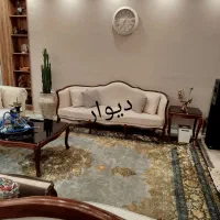 مبل فرانسوی 8نفره و غذاخوری 6نفره.