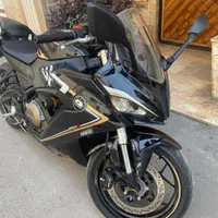 بنلی ریس ۳۰۰