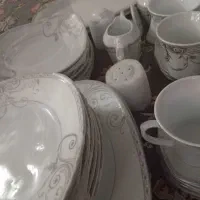 سرویس چینی نو داخل کارتن فقط درآوردم عکس بندازم|ظروف سرو و پذیرایی|قرچک, زیبا شهر|دیوار