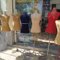 تعدادی مانکن شیک سوزن خور با صندلی|فروشگاه و مغازه|نورآباد, |دیوار