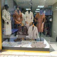 به چند فروشنده خانم مجرب