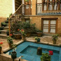 پاسداران ( ۳۰۰متر خانه دربست ویلایی) شیک|فروش زمین و ملک کلنگی|تهران, قبا|دیوار