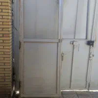در الومینیومی|مصالح و تجهیزات ساختمان|یزد, |دیوار
