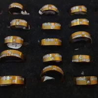 فروش خرده و عمده حلقه و انگشتر مردانه و زنانه|بدلیجات|شهرکرد, |دیوار