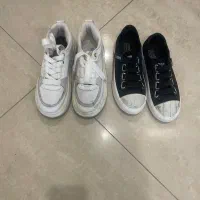 ۲ عدد کتونی دخترانه سایز ۳۹ و ۴۰ کوچک پا