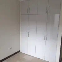 نقاش نقاشی ساختمان