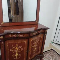 اینه کنسول تمیز بدون خط  خش ،چهار ماهه خریداری شده