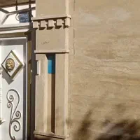 ساختمان 100متری تمیز 20 متری زاد