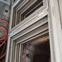 هفت عدد پنجره نو  یک مترو بیستو پنج در دو نیم