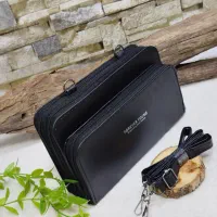 گمشده(کیف زنانه همراه مدارک بنام سکینه ایازی)