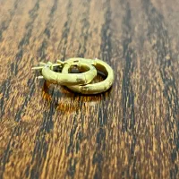 طلا|جواهرات|رباط‌کریم, رباط‌کریم|دیوار