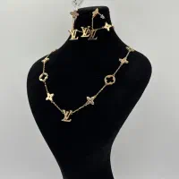 سرویس طلا لویی‌ویتون