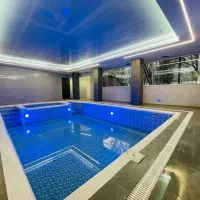 کد410/اجاره ویلا استخر آبگرم جکوزی لوکس/بست گاردن|اجارهٔ کوتاهمدت ویلا و باغ|شیراز, شهرک گلستان|دیوار