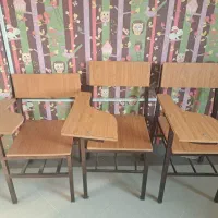 صندلی دانشجویی در حد نو