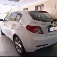 خودرو جیلی امگرند