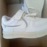 کتانی نایک سایز ۳۱