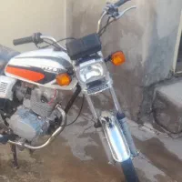 سلام موتور۱۵۰ پنج دنده استارتی سالم و تمیز ۲۱ملیون