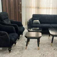 مبل نیم ست ۵نفره و میز وسط