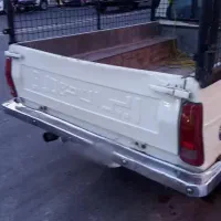 پیکان وانت 81