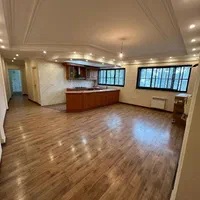 آپارتمان ۹۸متری در بر اصلی خ حافظ در پارکشهر