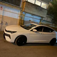 کی‌ام‌سی J7، مدل ۱۴۰۳