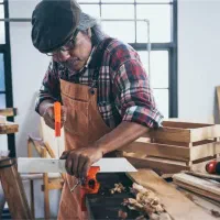 استخدام کارگر ساده نجار