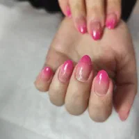 کاشت ناخن|خدمات آرایشگری و زیبایی|خمینی‌شهر, |دیوار