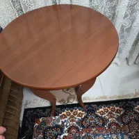 میز کنارسالنی