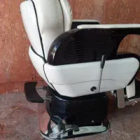 وسایلها درحدآک صندلی VIP   جکی سرشور تخت و..|آرایشگاه و سالن‌های زیبایی|مشهد, هفده شهریور|دیوار