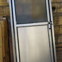 درب آلمنیومی تمیز دست دوم.